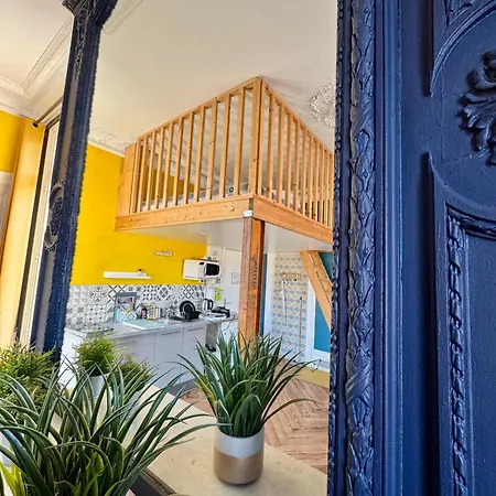 A Avec Mezzanine *